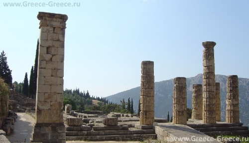 Руины храмов Зевса и Артемиды на острове Корфу